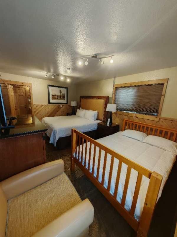Wagon Wheel Hotel West Yellowstone Eksteriør bilde